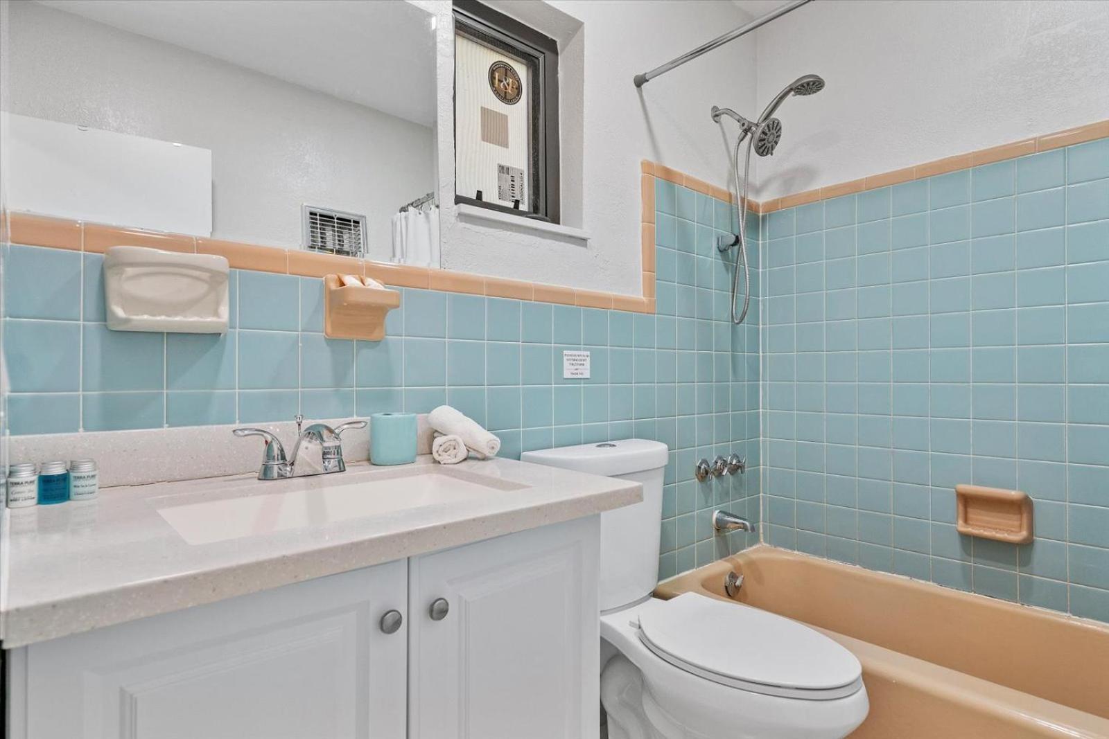 Walnut By The Sea Apartment Hollywood Phòng bức ảnh